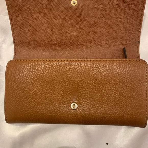 Michael Kors Large Pebbled Leather Shoulder Bag - Picture 15 of 16